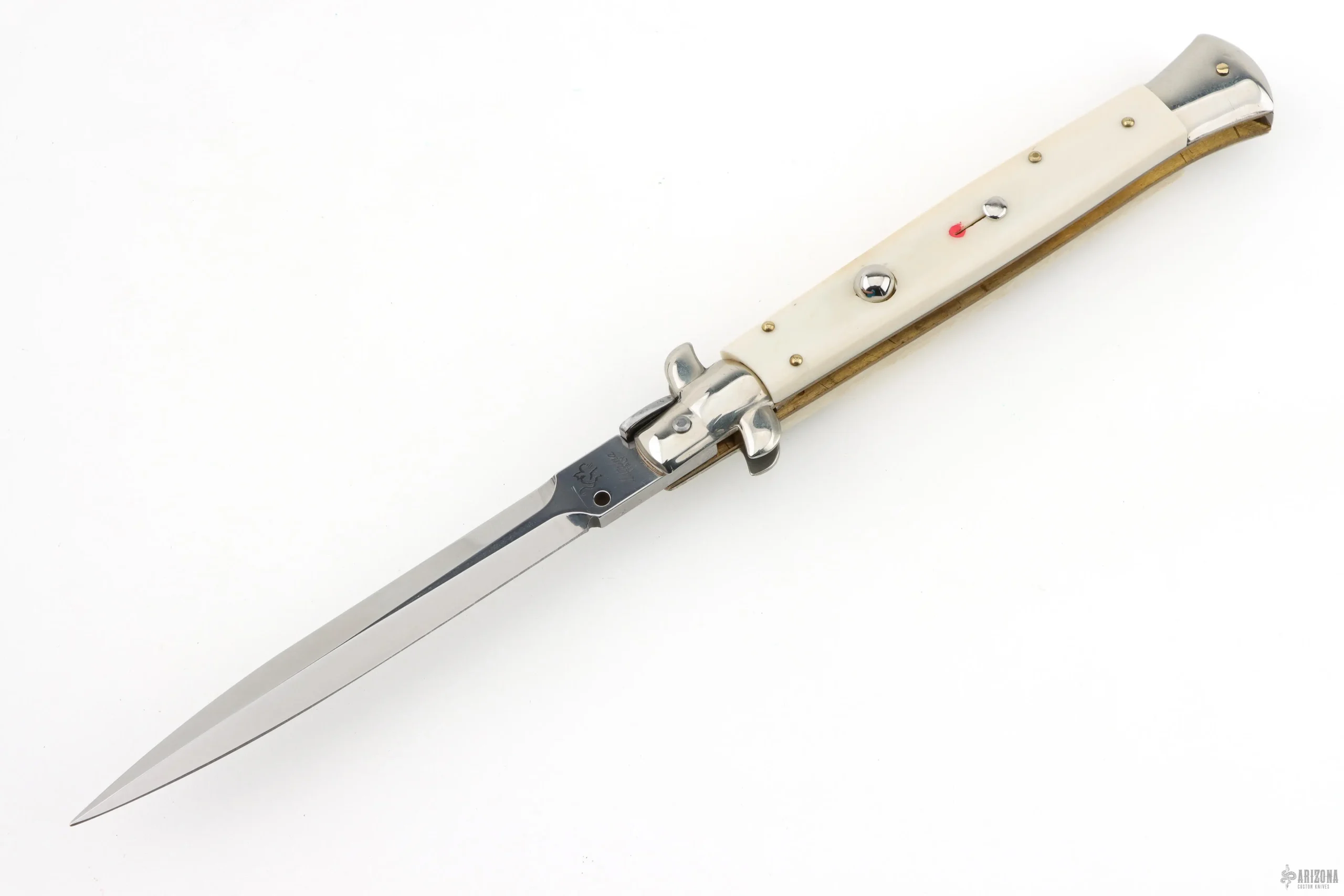 11" Swivel Bolster Auto - White Bone