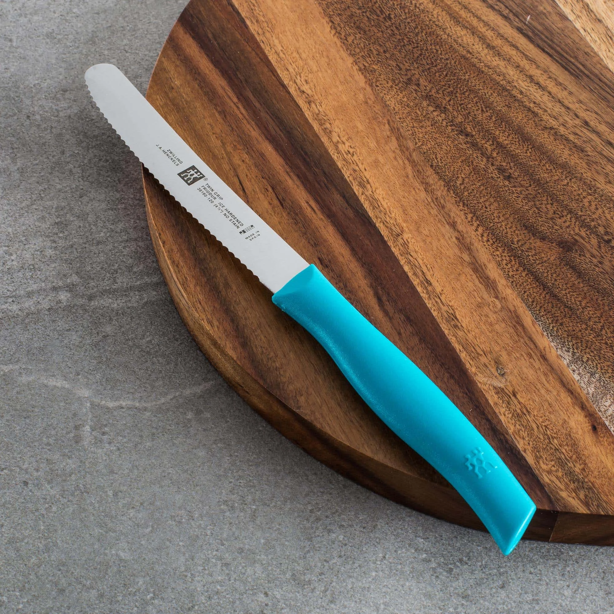 ZWILLING TWIN Grip II 4.5" Serrated Utility Knife (Aqua)