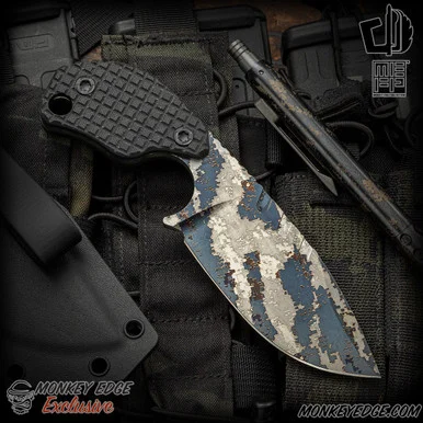 Blackside Customs: Strider SLCC Drop Point - Digicam/Black Monkey Edge FRAG Pattern