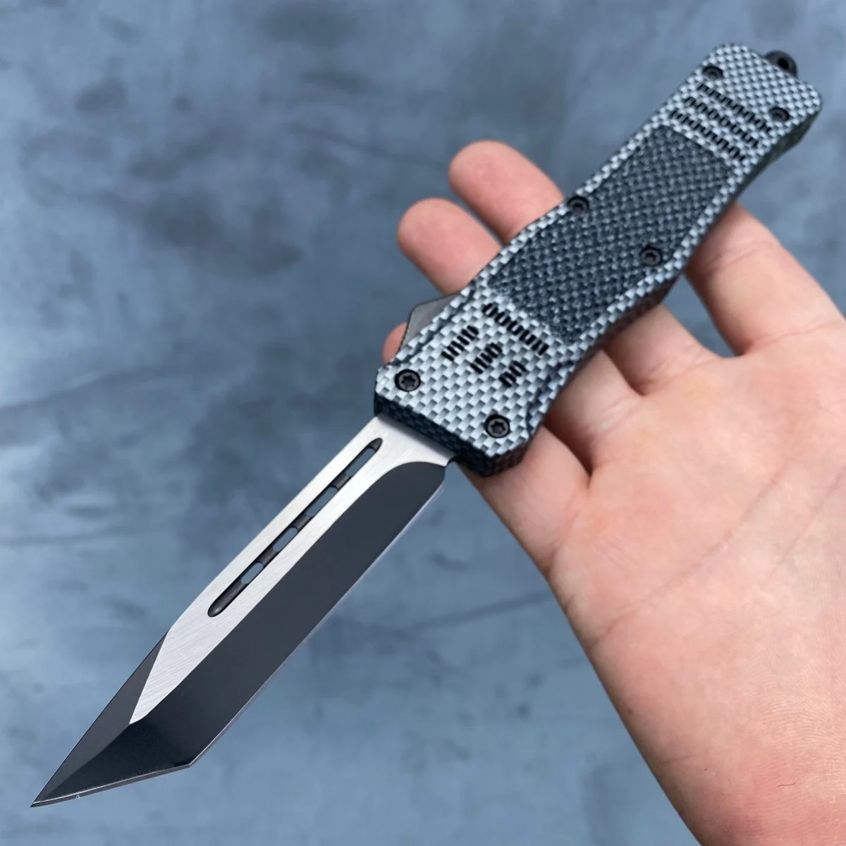 Carbon Fiber Slasher Tanto OTF
