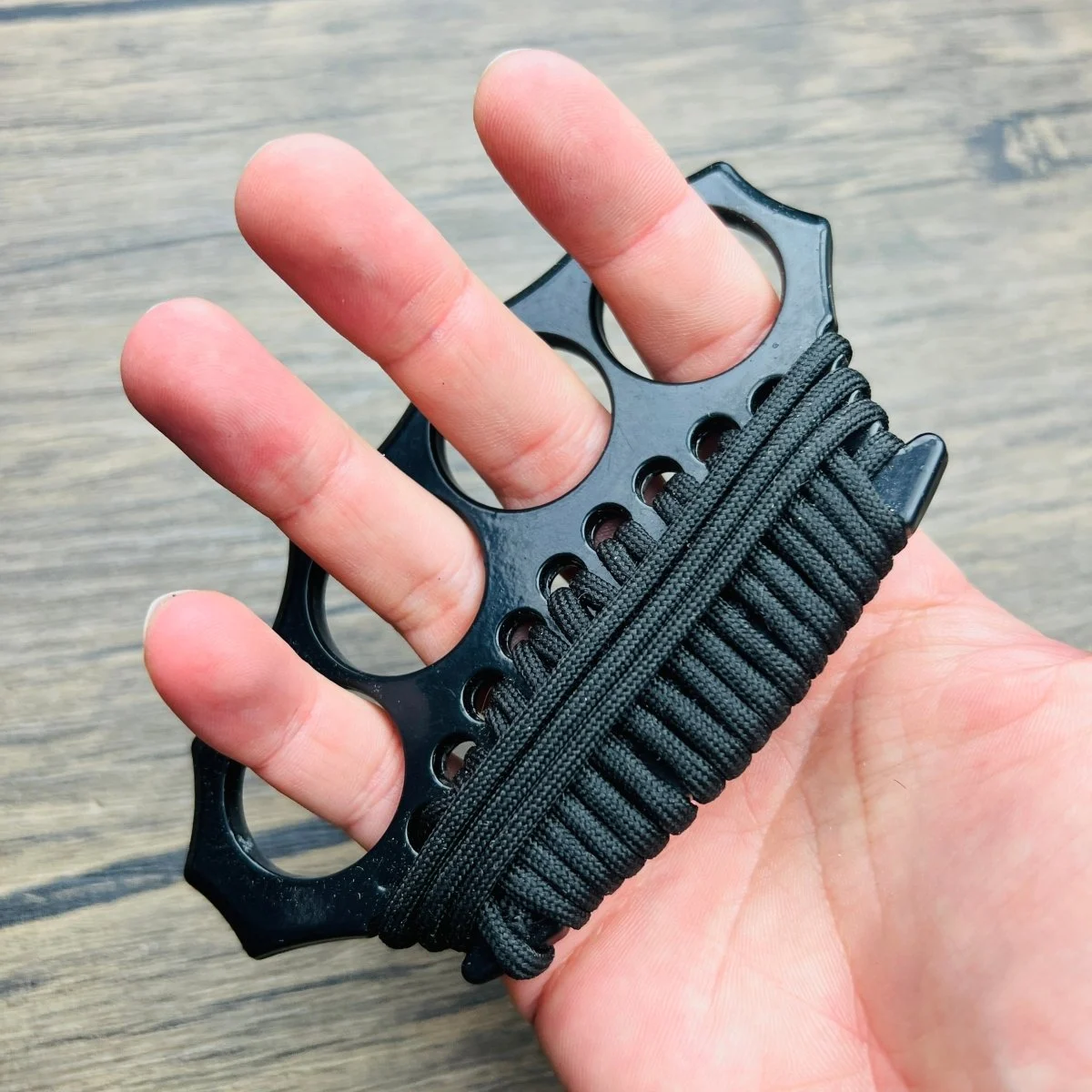 Guardian Self DefenseBrass Knuckles With Paracord