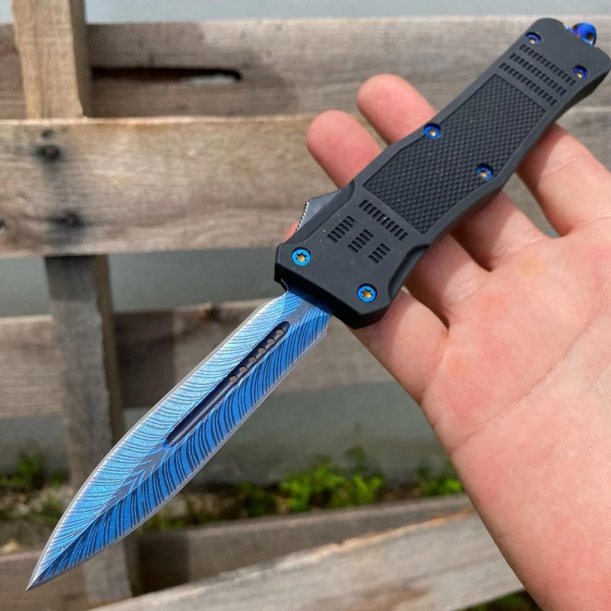 Hawk Feather Blade OTF (Multiple Blade Colors Available)
