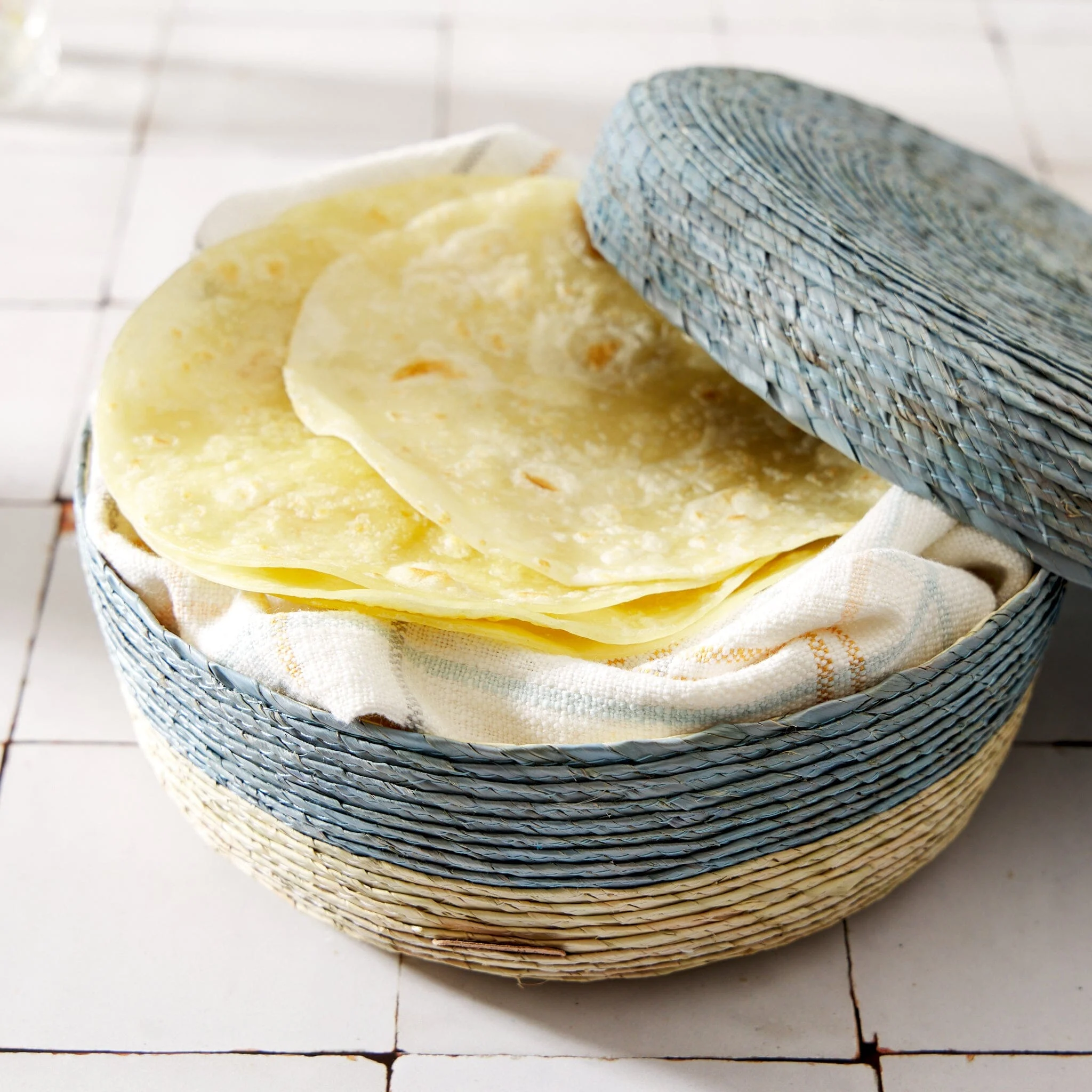 Makaua Tortillero Basket with Lid