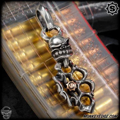 Starlingear Pendant: Bruiser w/Reaper Knuckles - Silver/Copper