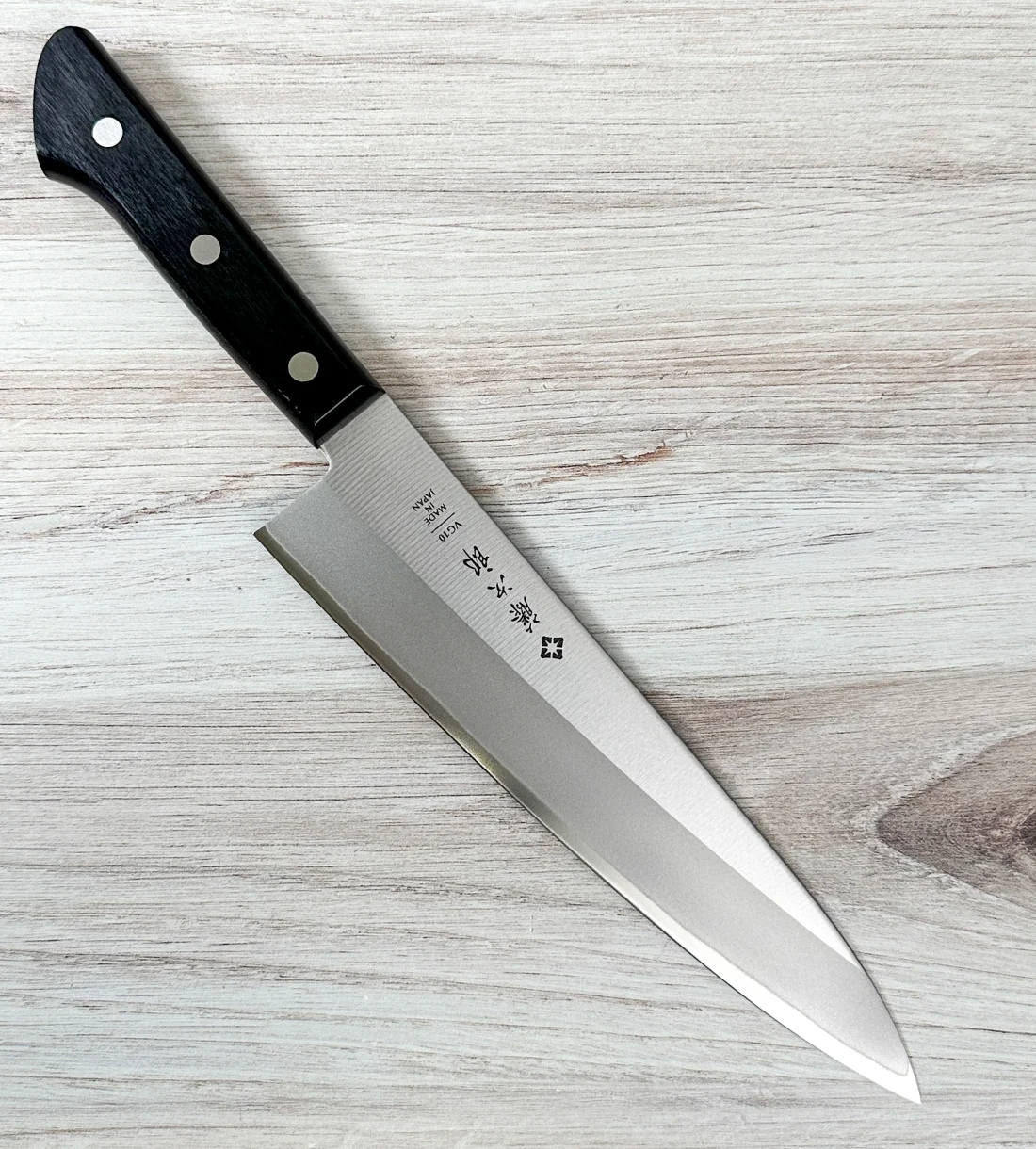 TOJIRO BASIC Gyuto 200mm