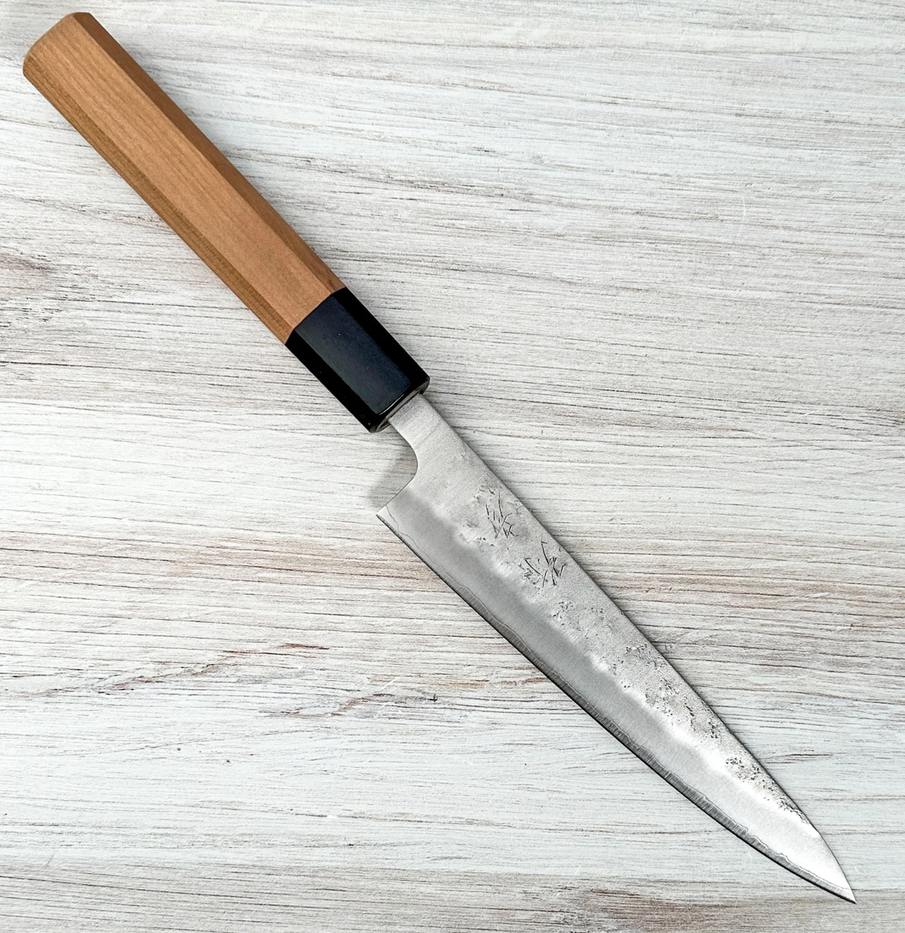 Yahiko Ginsan Nashiji Hand Engraved Petty 150mm